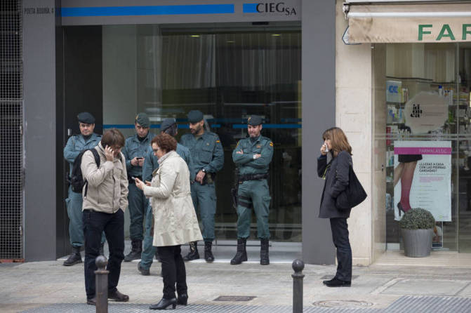 'Operación Taula' en la sede de Ciegsa, el pasado 26 de enero. Foto: MARGA FERRER