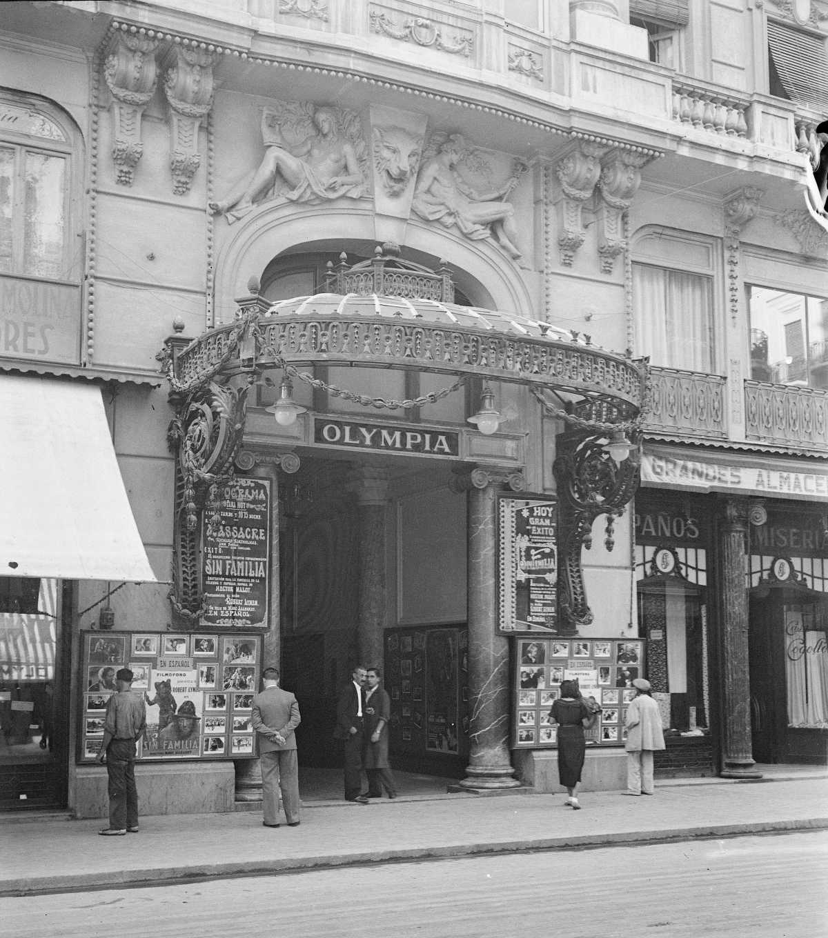 Facha del Teatro Olympia que cumple 100 años