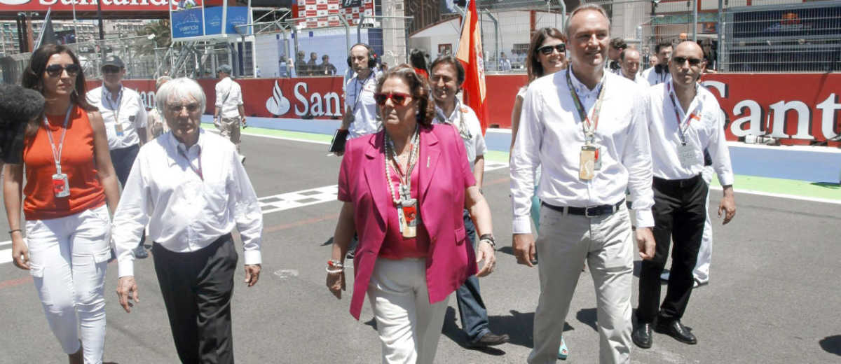 Bernie Eccleston junto a Rita Barberá y Alberto Fabra en el Gran Premio de F1