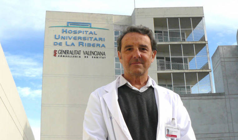Javier Palau, gerente del Hospital de La Ribera