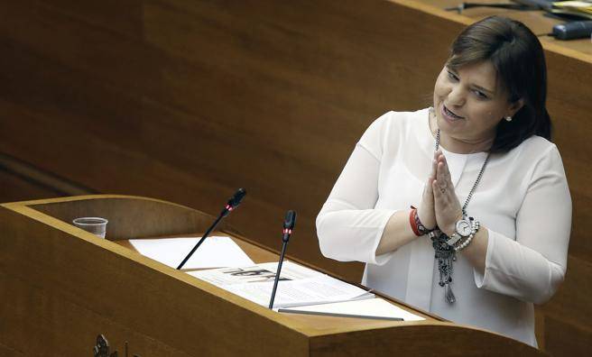 La presidenta del PPCV, Isabel Bonig, sigue pagando el lastre de los casos que afectan a su partido