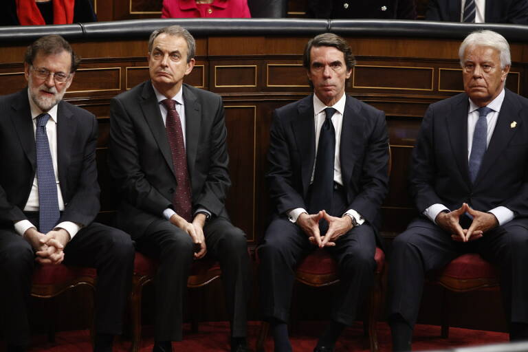 Los ex presidentes del Gobierno Rajoy, Zapatero, Aznar y Felipe González. Foto: EDUARDO PARRA/EP