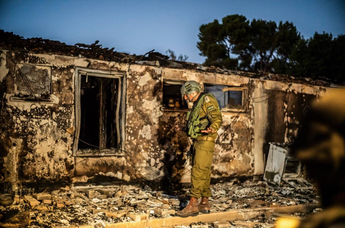 Vivienda quemada por Hamás en el 'kibutz' Beeri. Foto: ILIA YEFIMOVICH/DPA