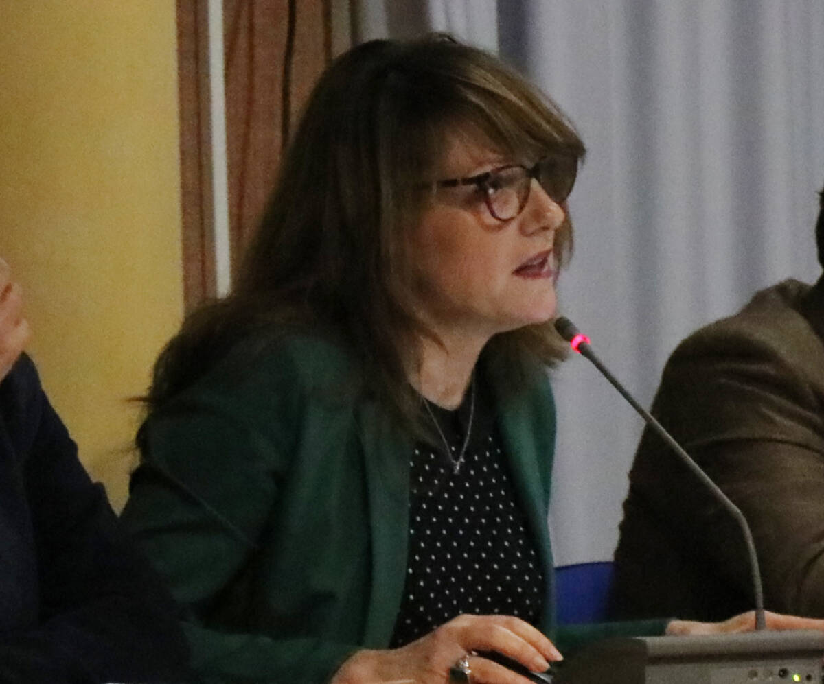 Maria Josep Micó en la presentación de la moción. Foto: Ajuntament de Sagunt