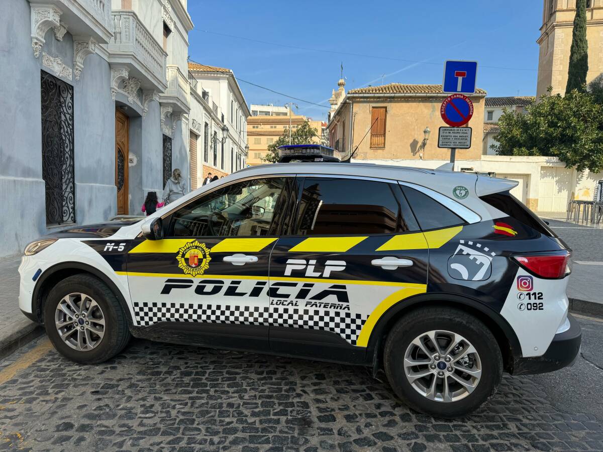 Vehículo de la Policía Local de Paterna. Foto: PP Paterna