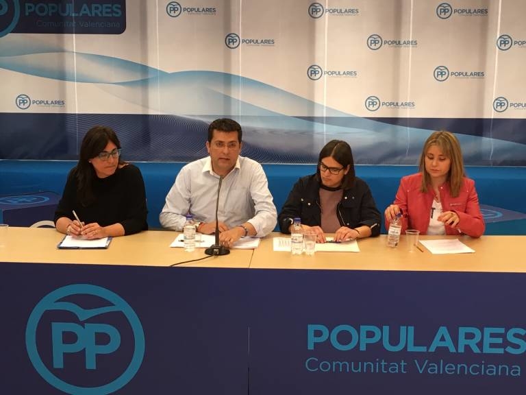 Juan Ramón Adsuara, María Mut, Laura Sáez y Noelia Cebrián. VP
